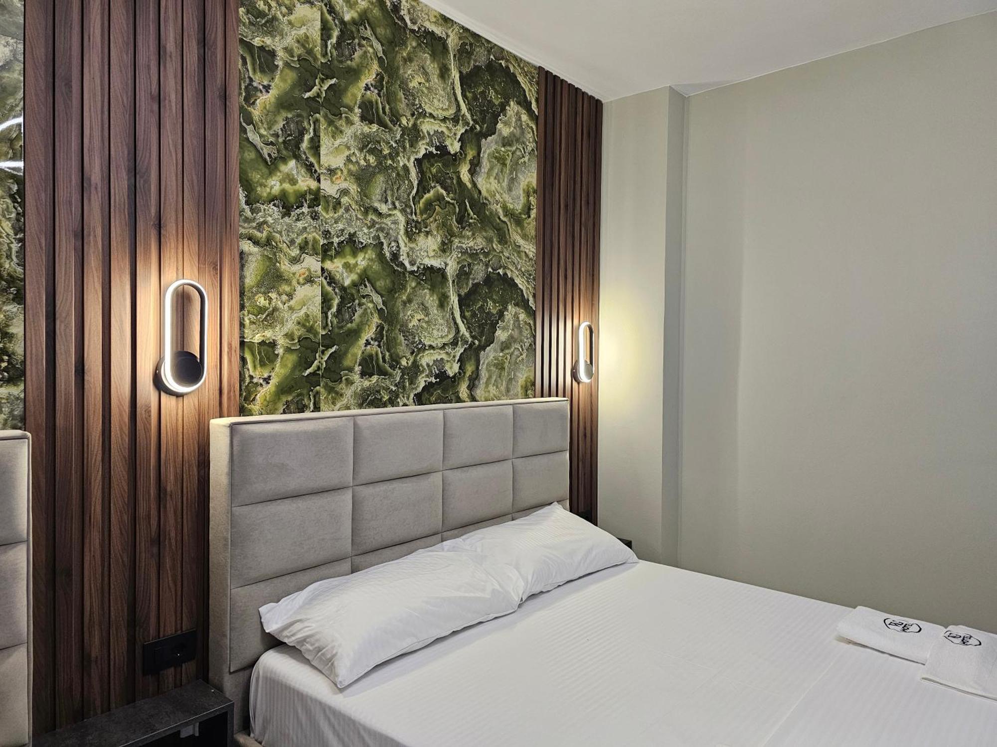Wg Hotel Ксамил Экстерьер фото