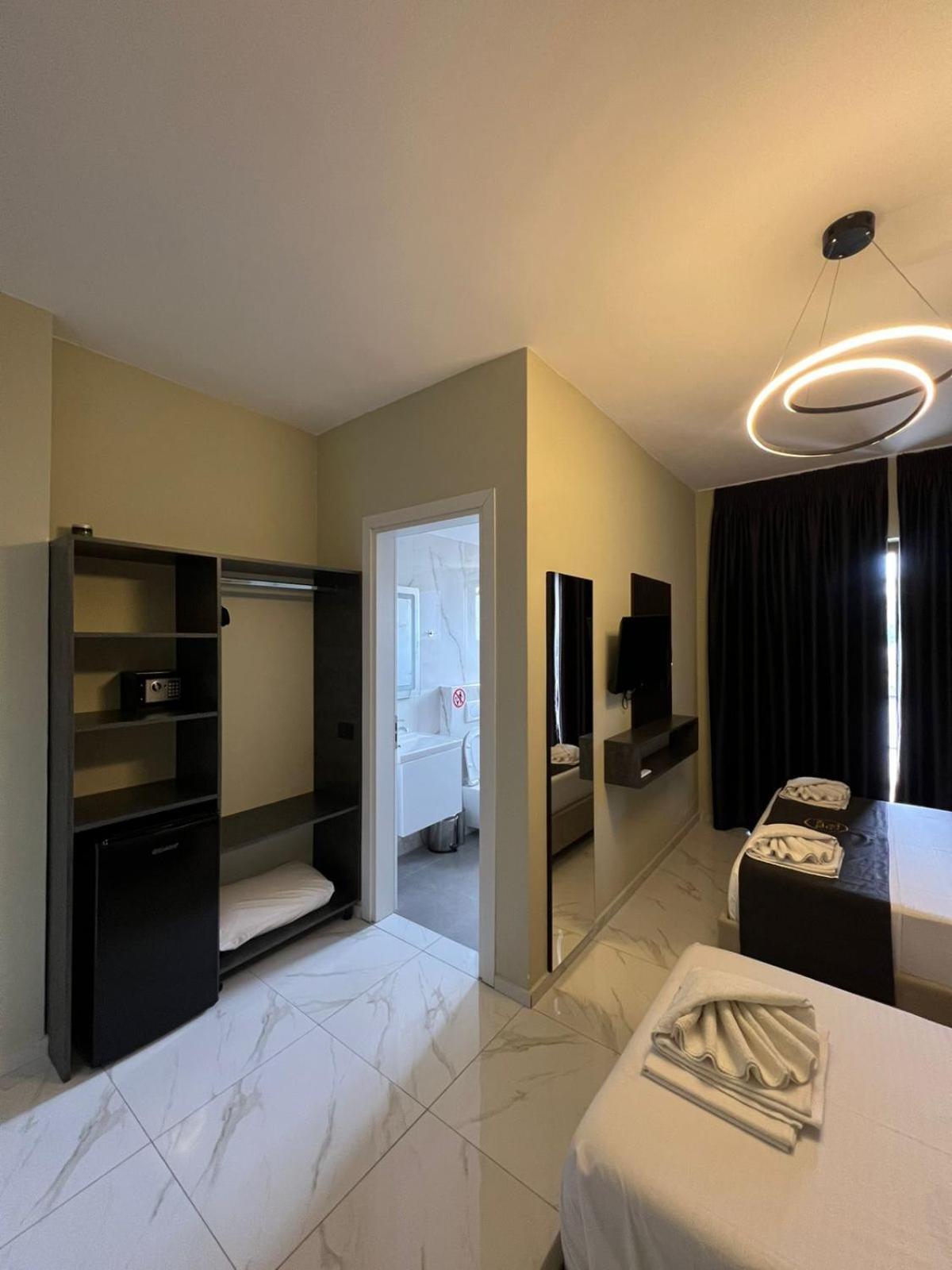 Wg Hotel Ксамил Экстерьер фото